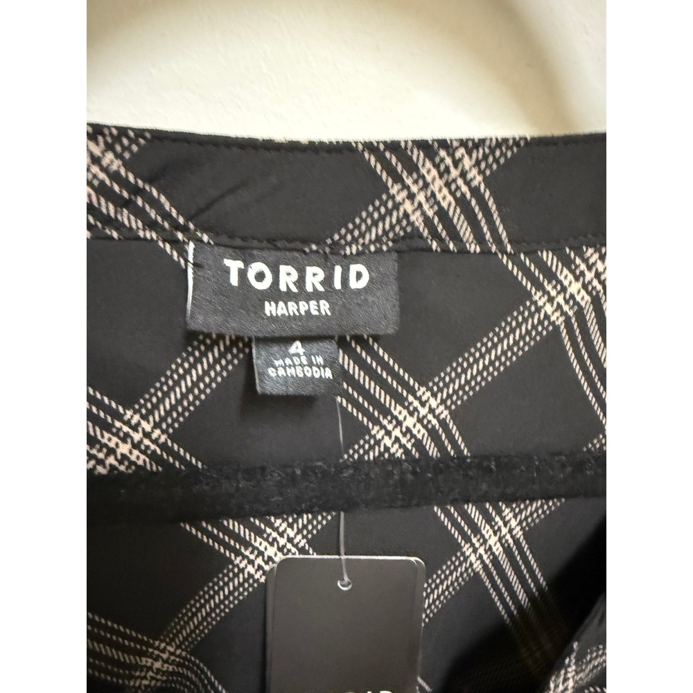Torrid Harper Black White Plaid Georgette Flutter Sleeve Blouse Size 4 4X NWT - Picture 10 of 10